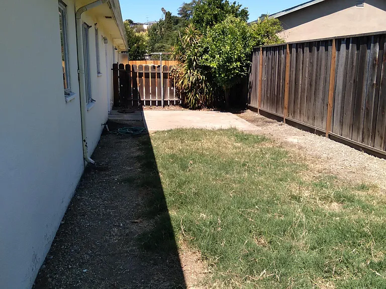 1293 Grove Way #1293 — Photo 11