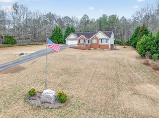 3910 Pineybrook Dr, Loganville, GA 30052