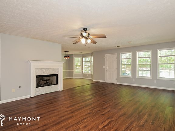 5th image of 47 Lakesprings Dr