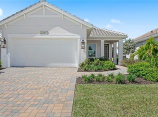 4641 Centaurus Cir, Naples, FL 34120