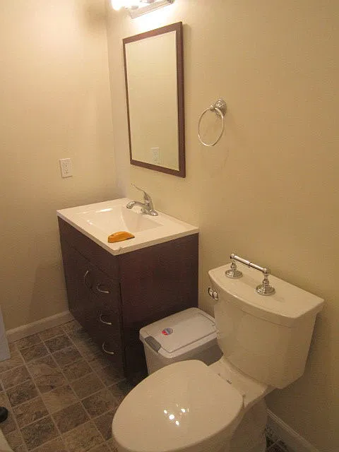 2 bed, 1.0 bath, 979 sqft, $2,900 — Photo 4