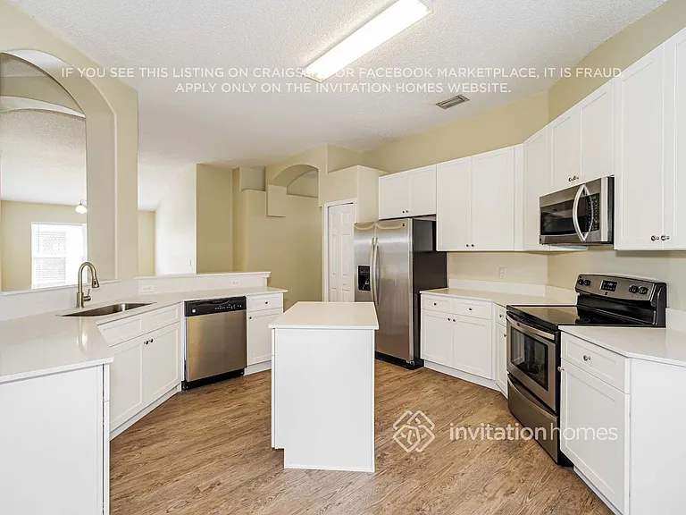 910 Shaw Cir — Photo 8