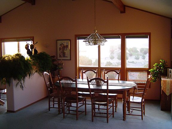 Dining Rm