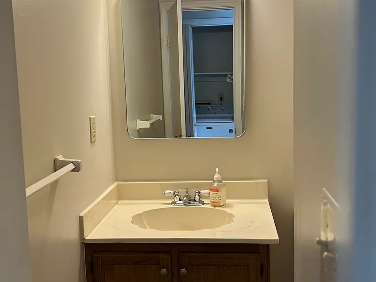 4664 Genoa Cir — Photo 8