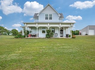 174 County Road 2690, Alvord, TX 76225