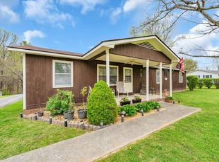 105 Plainview Dr, Estill Springs, TN 37330