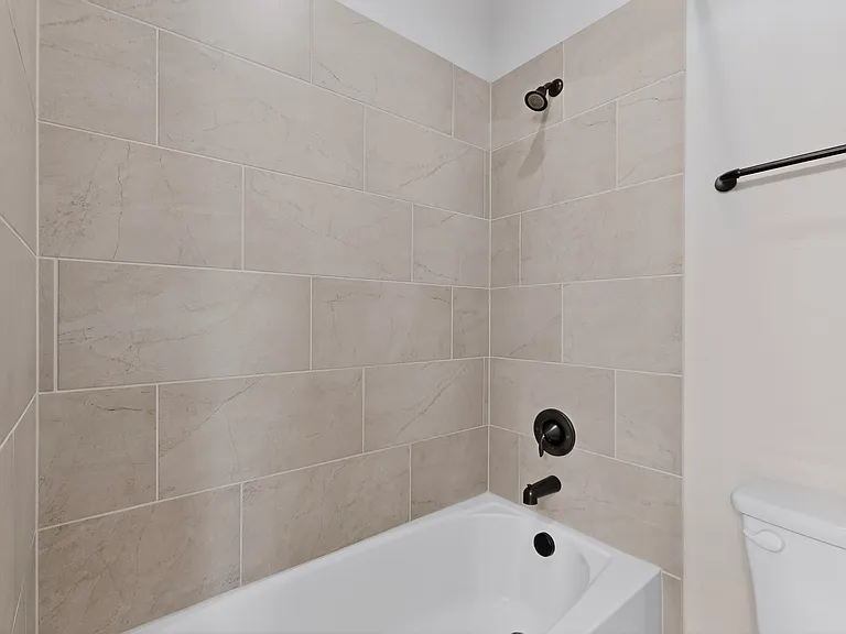 5901 The Esplanade Dr — Photo 39