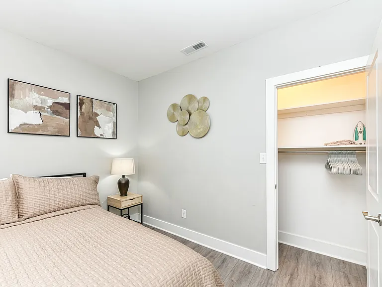 2645 N College Ave #C — Photo 14