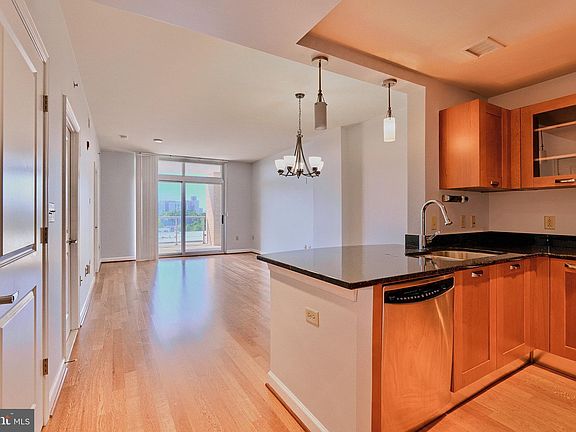 2nd image of 5750 Bou Ave Unit 810