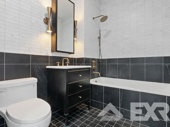 875 4th Avenue image 6 of 18