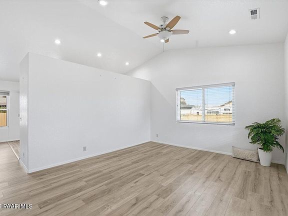 5th image of 5676 N Pawnee Dr
