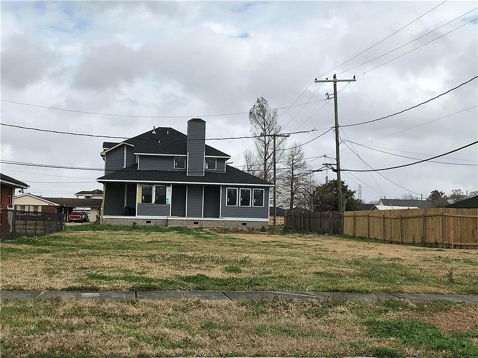 1st image of 425 Ocelot Dr