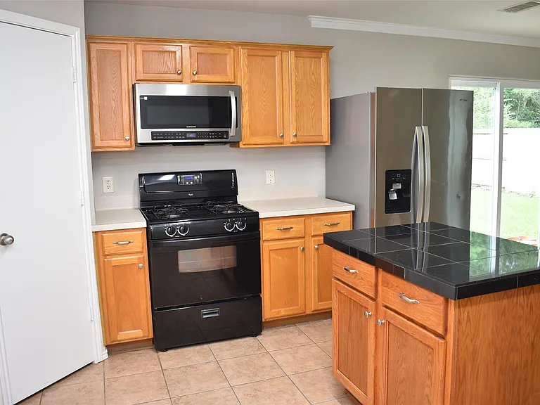 410 Laurel Sage Dr — Photo 4