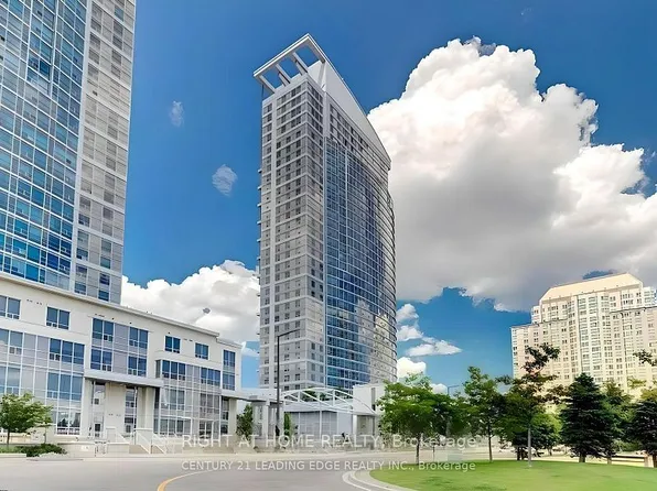 38 Lee Centre Dr, Toronto, ON