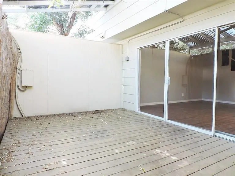 6627 Valleyside Rd — Photo 31