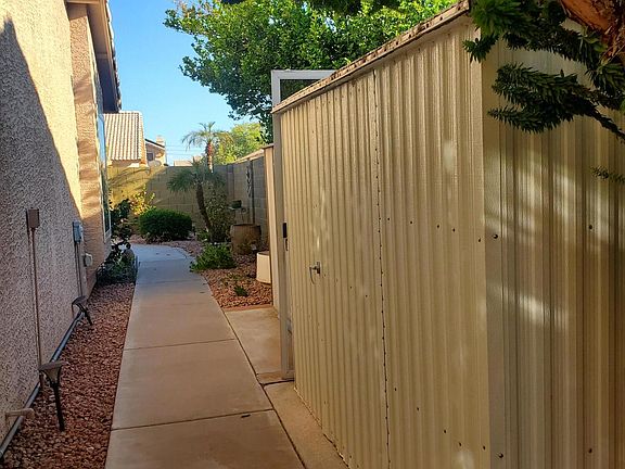 5th image of 4149 E Stanford Avenue