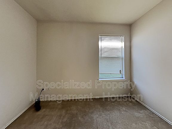 5th image of 21230 Linden House Ct