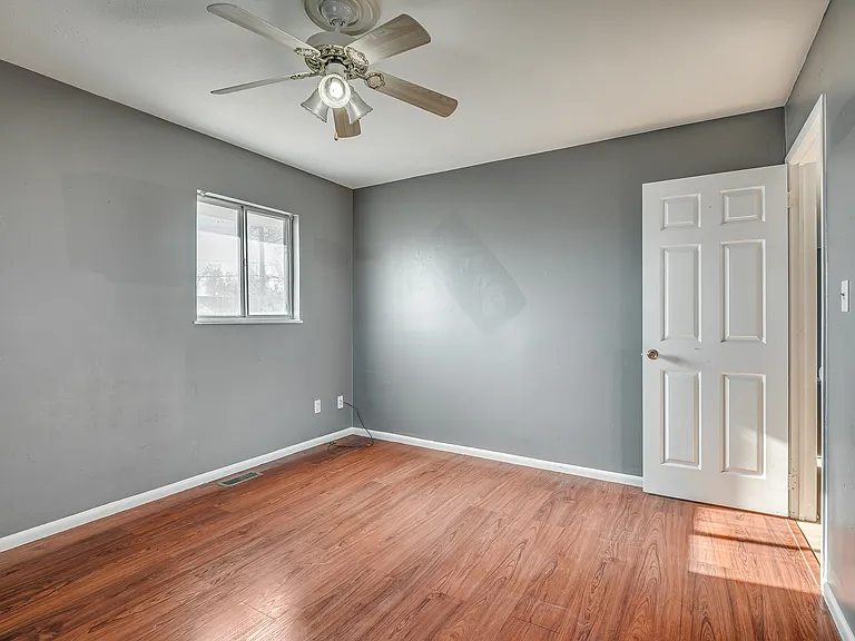 2520 SW 68th St — Photo 38