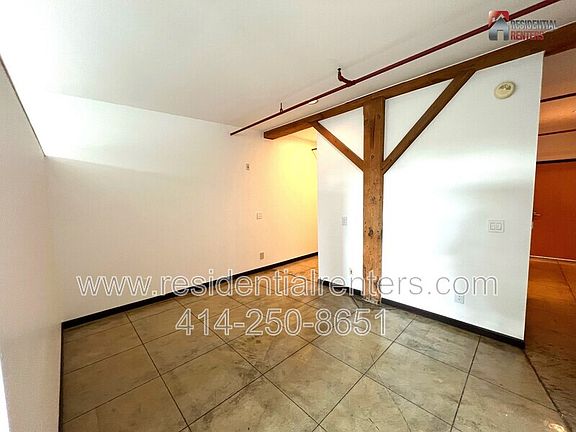 2nd image of 904 E Pearson St Unit 315