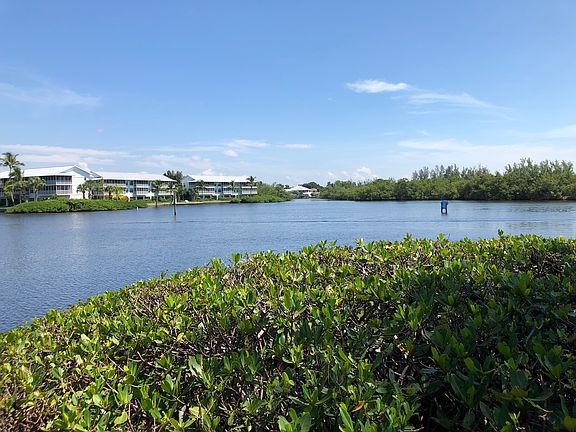 5th image of 16600 Bocilla Island Club Dr APT 39