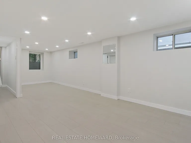 486 Delaware Ave #LOWER — Photo 2