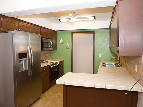 5th image of 12920 Cloverleaf Ln