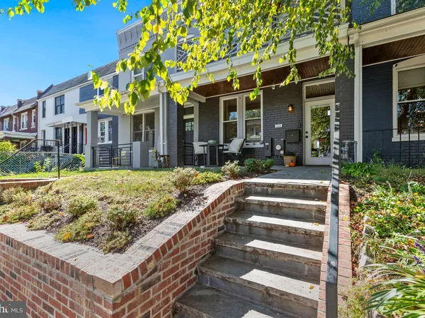 1215 Oates St NE, Washington, DC 20002