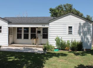 716 Bradley Dr, Pampa, TX 79065