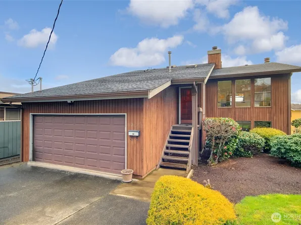 10228 66th Avenue S, Seattle, WA 98178