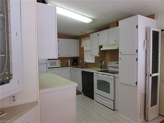 4th image of 7231 Drum Dr