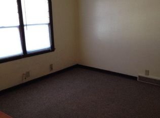 127 1/2 E 2nd Ave APT 8, Mitchell, SD 57301
