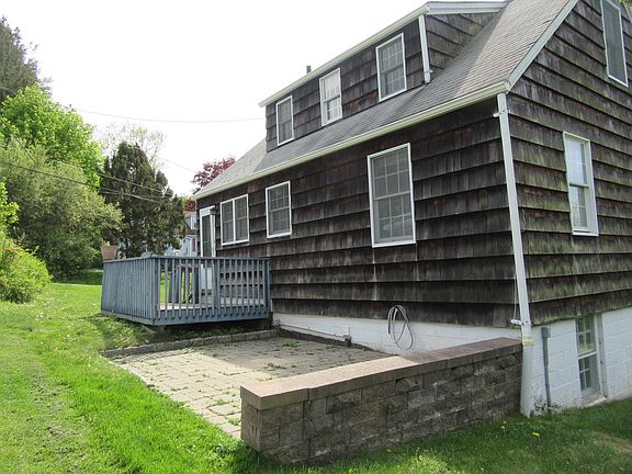 2nd image of 34 Mayfair Ln