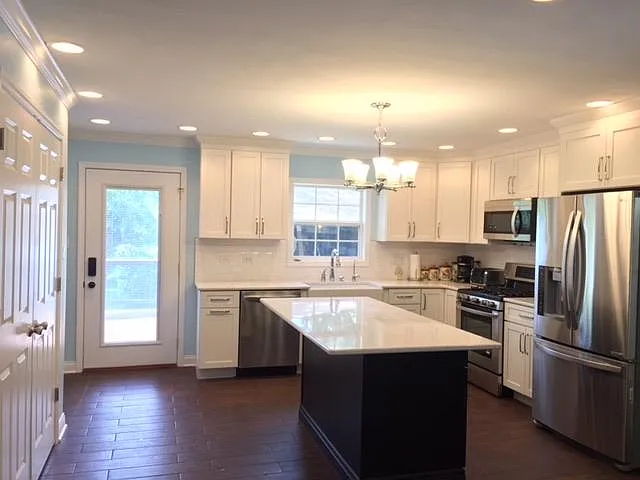 All. New kitchen, island table