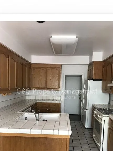 1353 Shell Ln — Photo 1