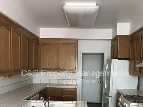 1353 Shell Ln, Clayton, CA 94517