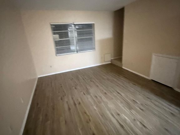 3rd image of 7015 Waterside Dr
