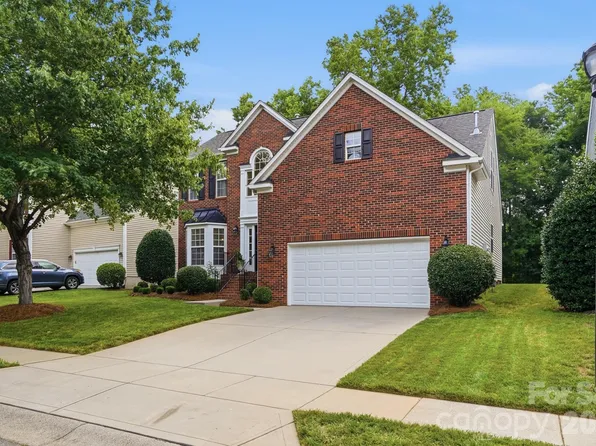 2117 Lord Proprietor Ln, Waxhaw, NC 28173