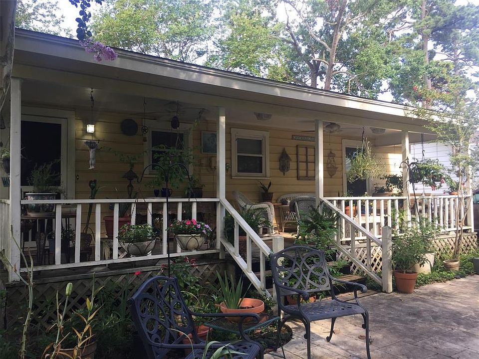 1st image of 2725 W Lucas Dr