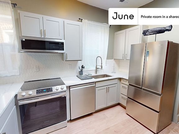 4th image of 1227 Harvard St NW #D