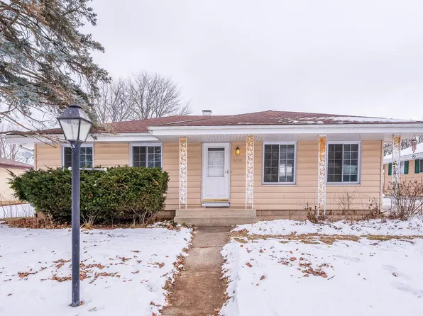 8254 North 106th STREET, Milwaukee, WI 53224