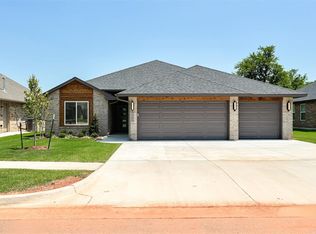 12044 Rockbed Dr, Yukon, OK 73099