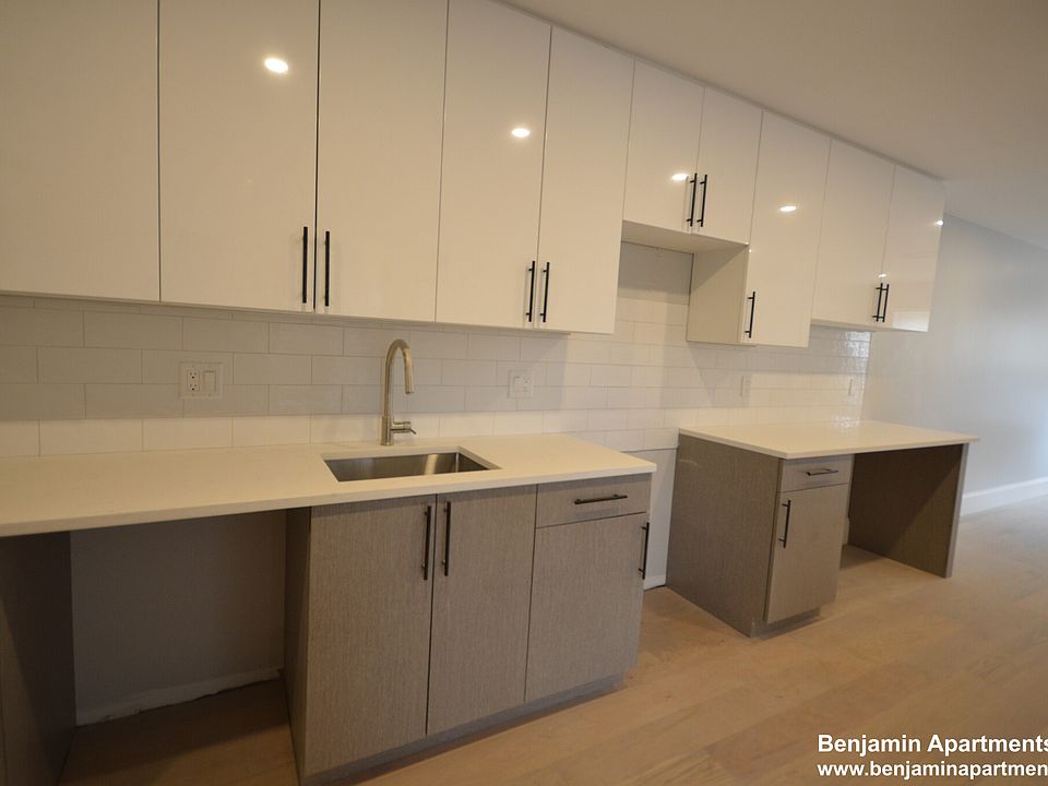 1st image of 425 Market St #209