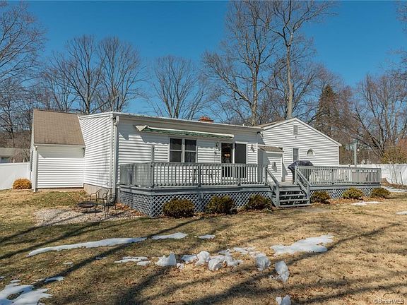 5th image of 168 Peck Ln
