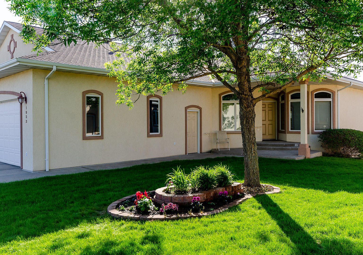 1932 Mesquite Loop, Bismarck, ND 58503 Zillow