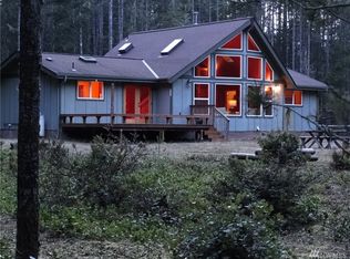 951 Toonerville Dr NE, Belfair, WA 98528