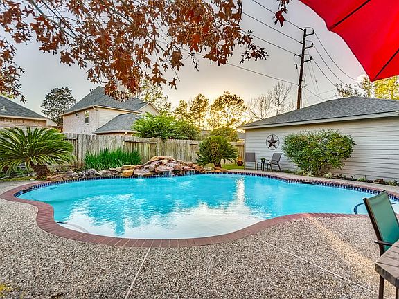 4th image of 3011 Maple Bend Dr