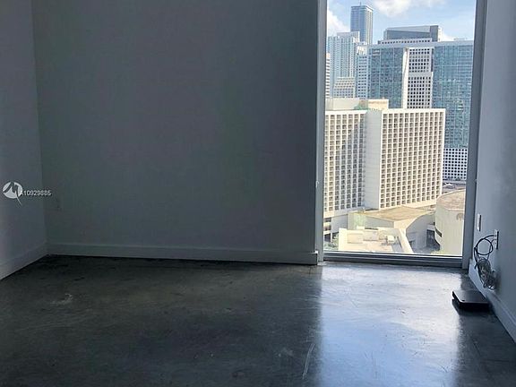 4th image of 151 SE 1st St APT 2503