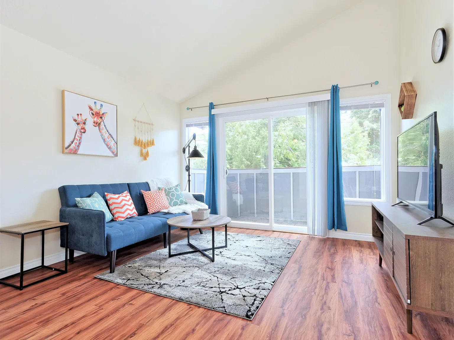 1 bed, 700 sqft, $1,499 — Photo 4