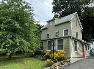 50 Railroad Avenue, Pearl River, NY 10965