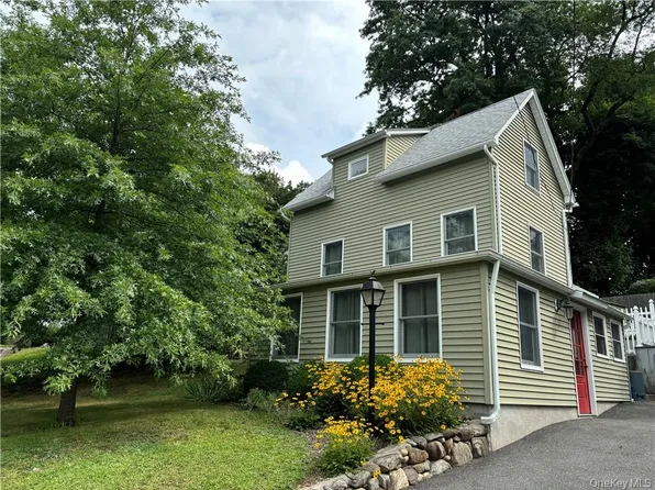 50 Railroad Avenue, Pearl River, NY 10965